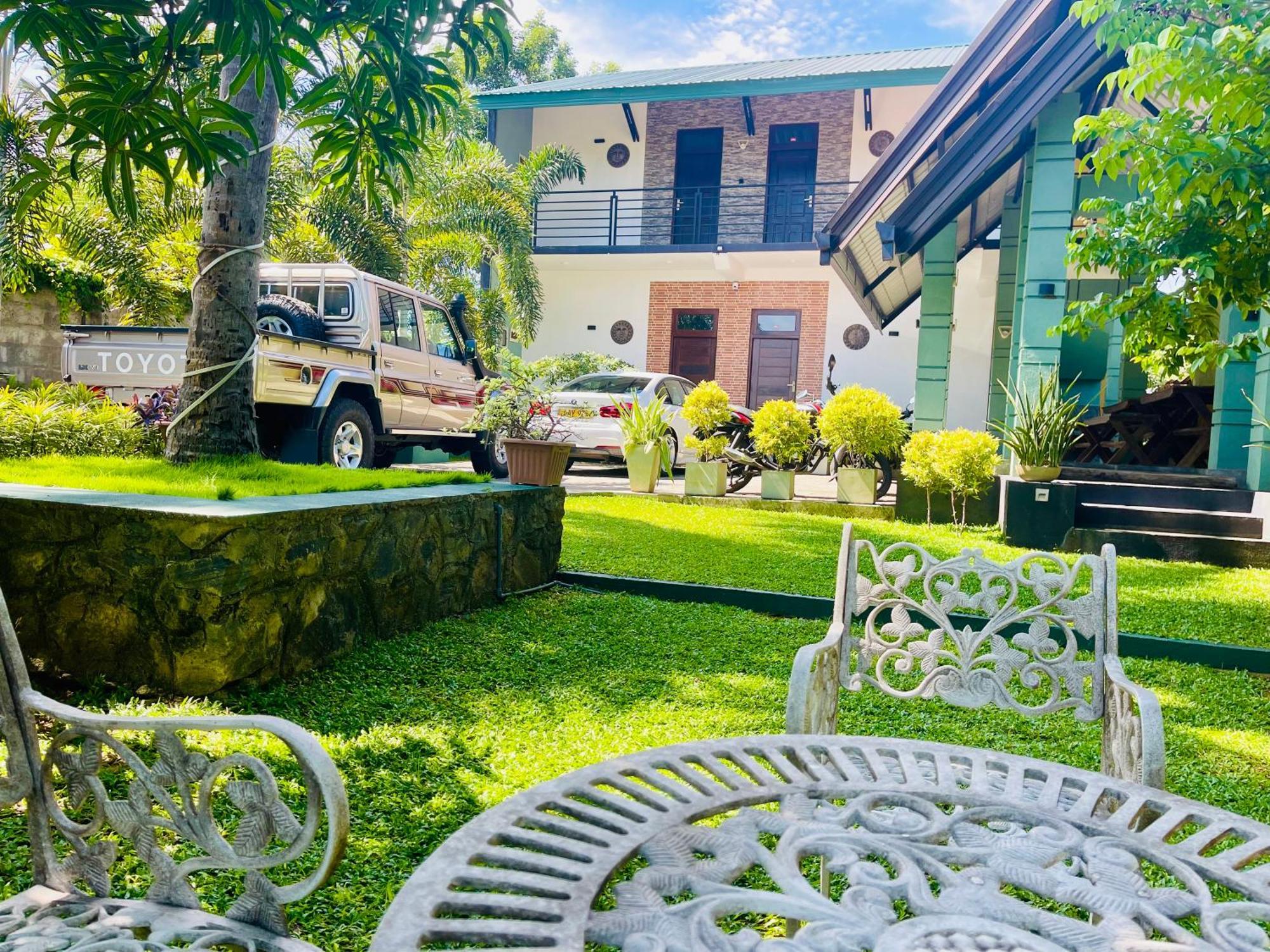 Aura Villa Polonnaruwa Exteriör bild